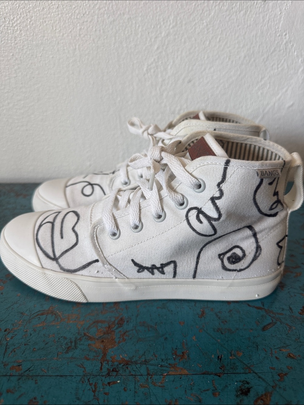 White High-Top Canvas Sneakers with Black Hand-Drawn Art